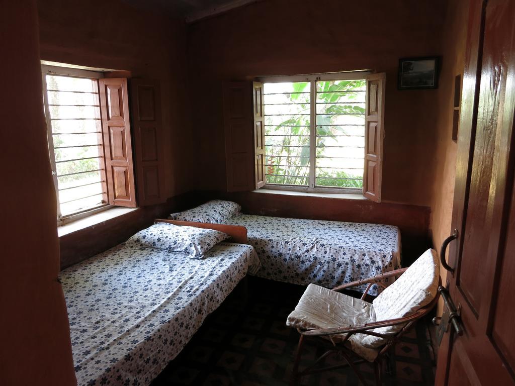 Dinesh House Bed & Breakfast Pokhara Phòng bức ảnh